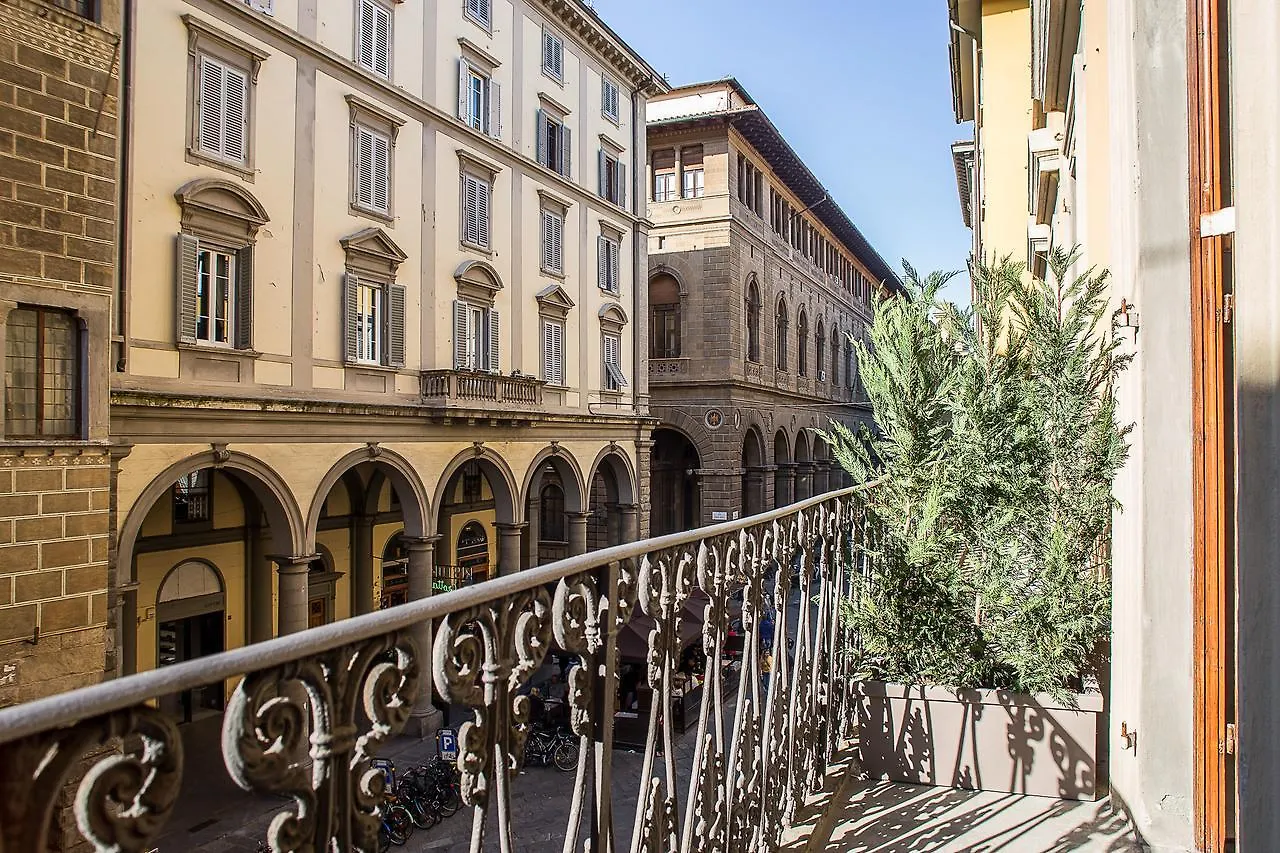 Апартаменты Palazzo Gallery - The Tuscan Collection Флоренция